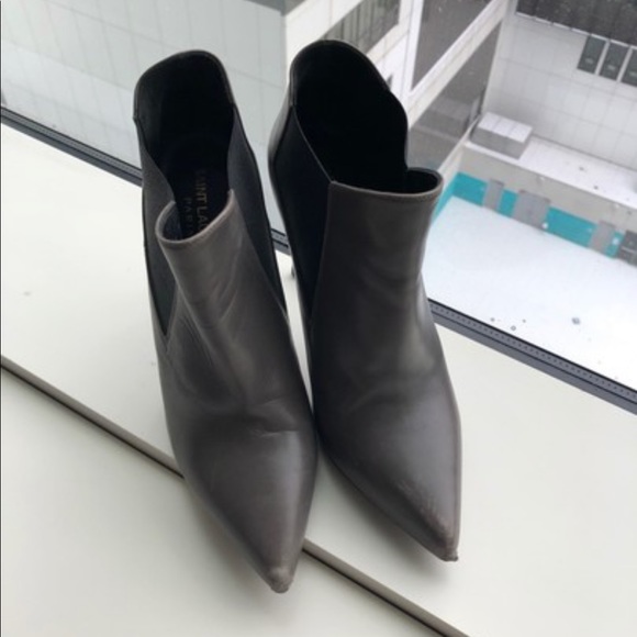 Saint Laurent Pointed Booties - Picture 11 of 12